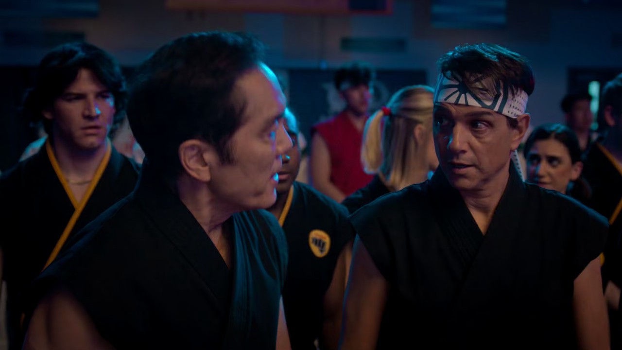 Cobra Kai - S06E15 Hindi + English - Ex-Degenerate NF WEB-DL 1080p HEVC AAC 6ch.mkv.0002